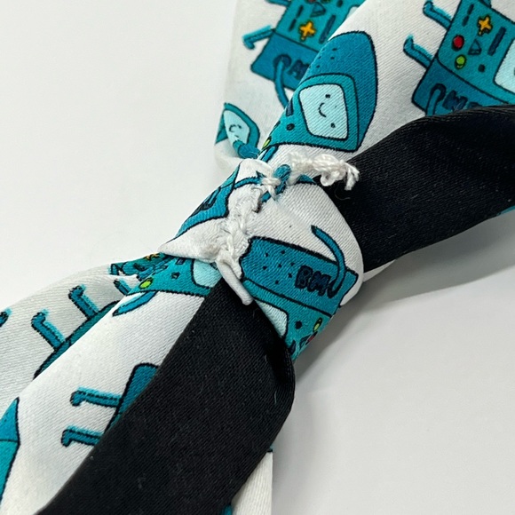 Adventure Time Bmo Bow Tie Cartoon Network T Shirt Merch Clothing Video Game Y2K - Picture 9 of 17